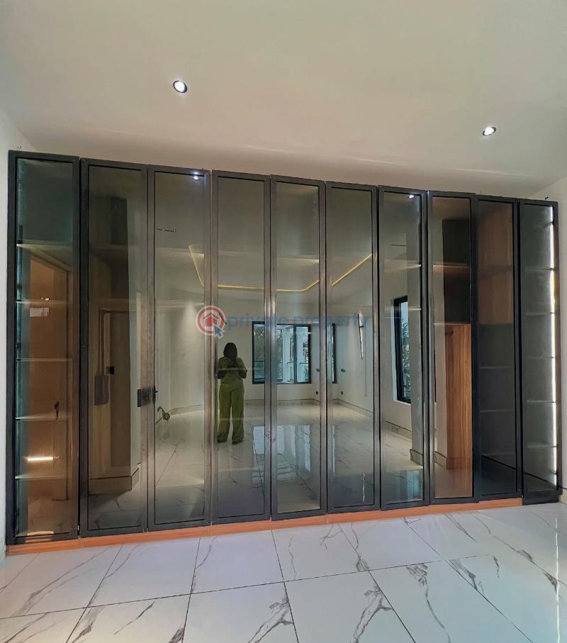 Massive 5 bed detached home with elevator, 2 swimming pools (roof top pool inclusive ), cinema, rooftop terrace - 13 5 bedroom Detached Duplex For Sale Lekki County Homes Ikota Ikota Lekki Lagos - 13