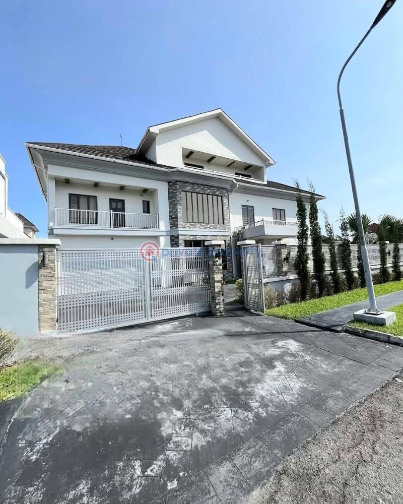 5 bedroom Detached Duplex For Sale Pinnock Beach Estate Osapa London Lekki Lagos - 0
