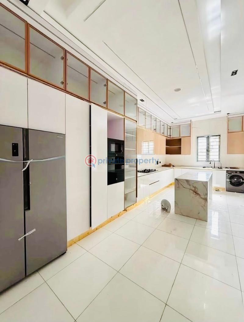 5 bedroom Detached Duplex For Sale Victoria Garden City Lekki Lagos - 5