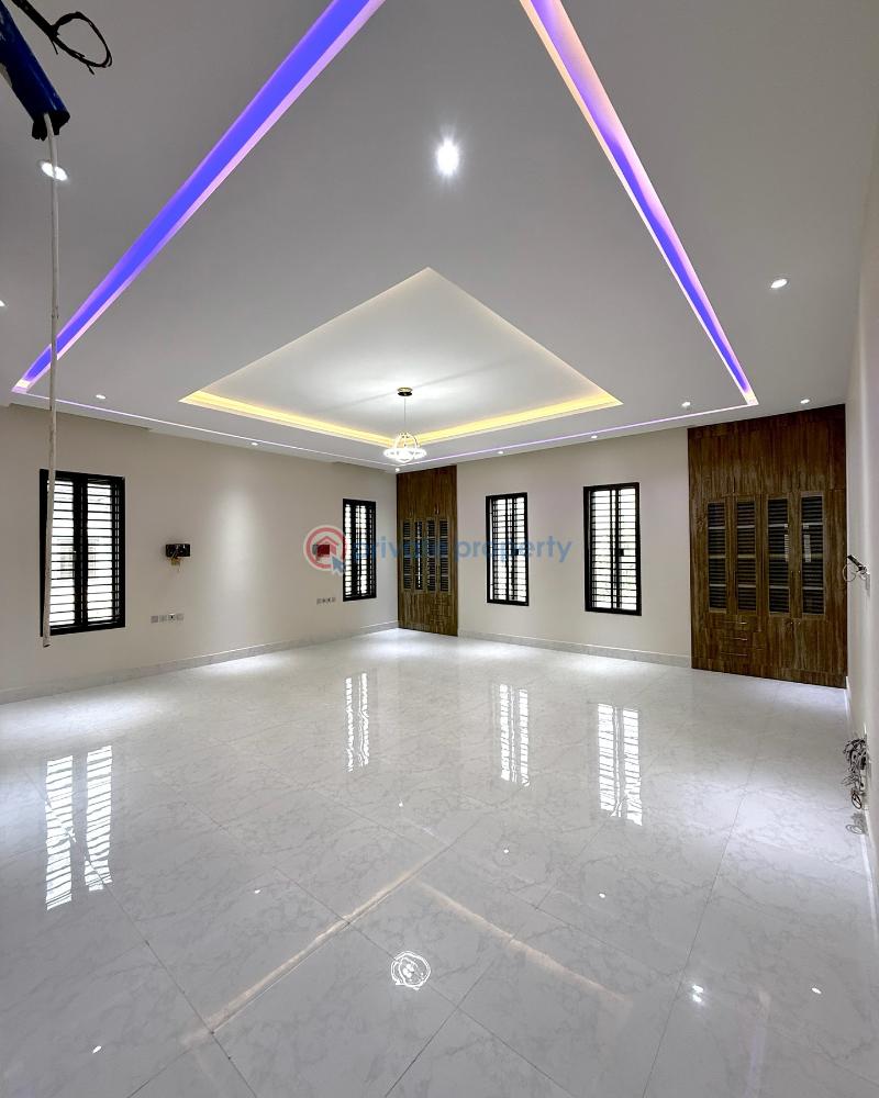 Massive 5 bedroom detached duplex with 2 rooms chalet + 3 rooms bq - 2 5 bedroom Detached Duplex For Sale Guzape Abuja Phase 1  - 2