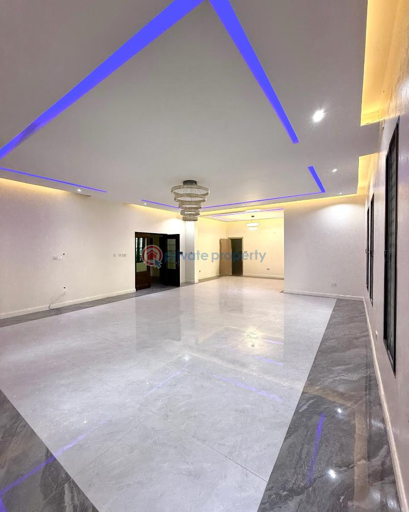 Massive 5 bedroom detached duplex with 2 rooms chalet + 3 rooms bq - 3 5 bedroom Detached Duplex For Sale Guzape Abuja Phase 1  - 3