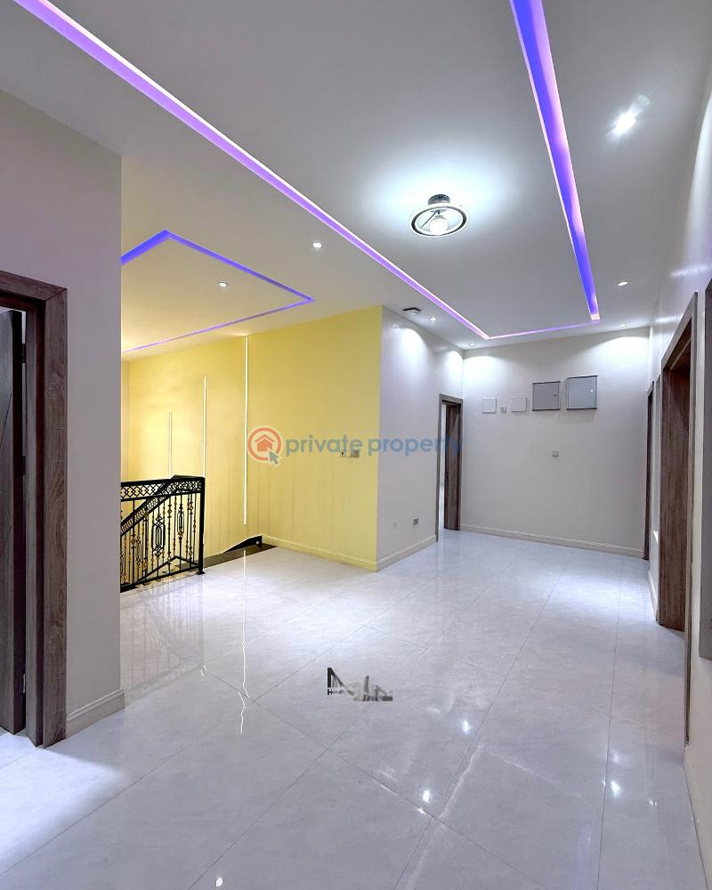 Massive 5 bedroom detached duplex with 2 rooms chalet + 3 rooms bq - 12 5 bedroom Detached Duplex For Sale Guzape Abuja Phase 1  - 12