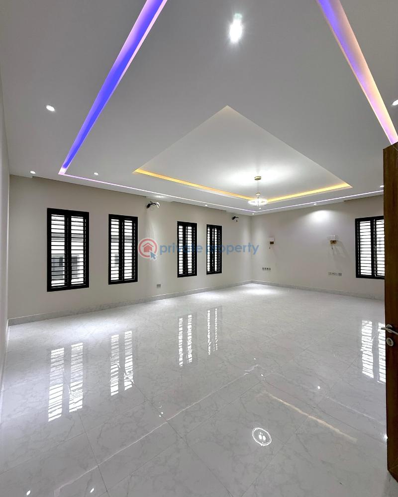 Massive 5 bedroom detached duplex with 2 rooms chalet + 3 rooms bq - 10 5 bedroom Detached Duplex For Sale Guzape Abuja Phase 1  - 10