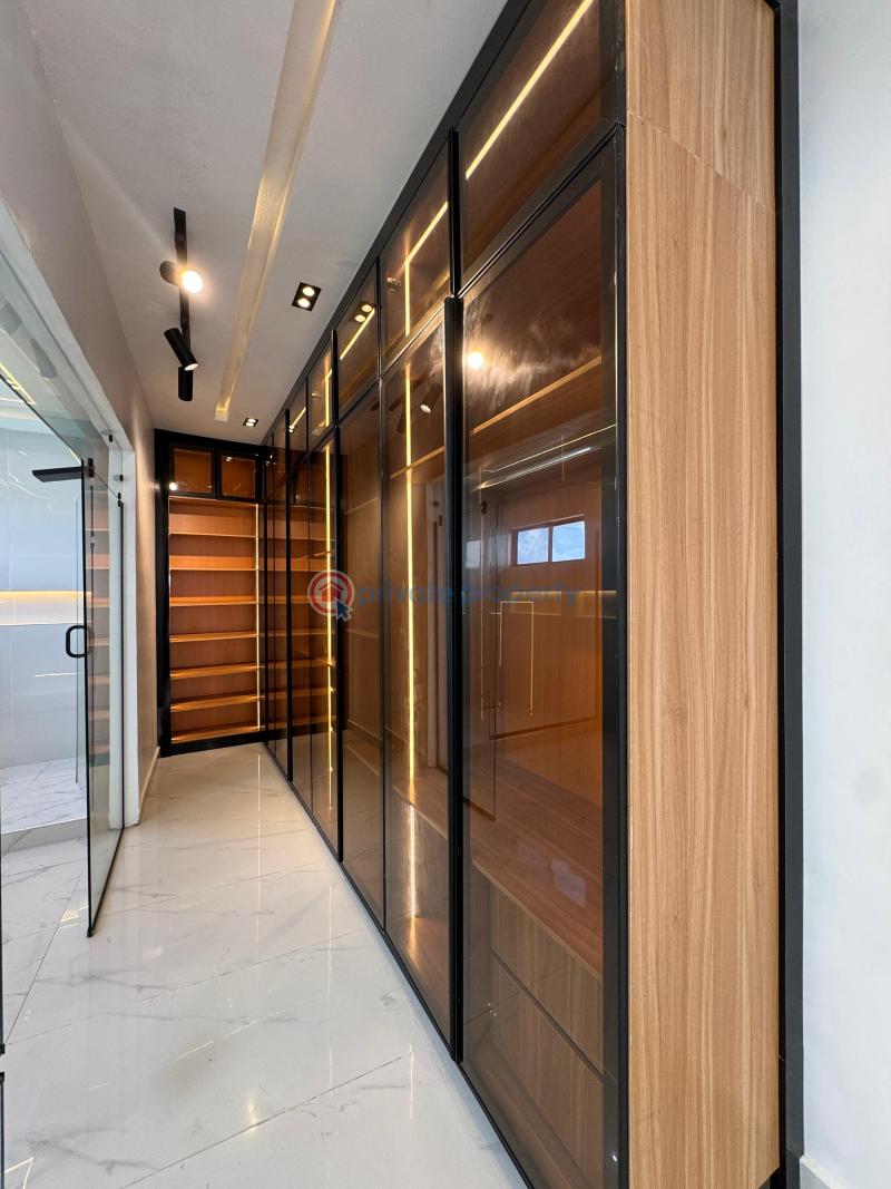 Massive  5  bedroom detached  duplex with bq , gym & a pool - 17 5 bedroom Detached Duplex For Sale Ajah Lagos - 17