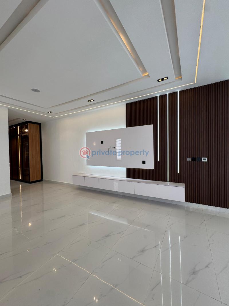 Massive  5  bedroom detached  duplex with bq , gym & a pool - 4 5 bedroom Detached Duplex For Sale Ajah Lagos - 4