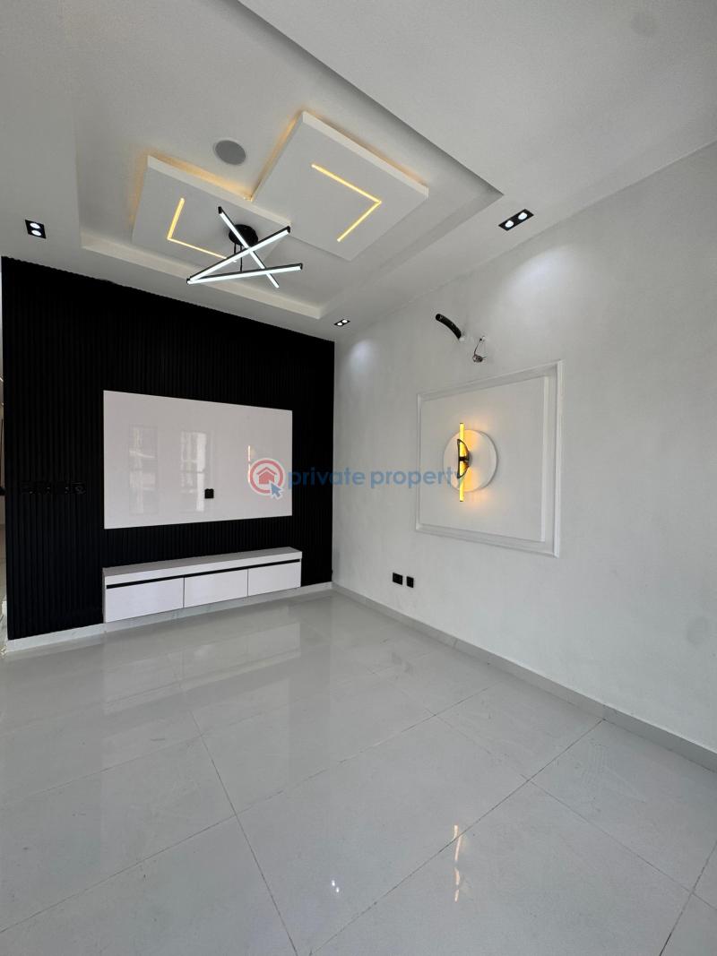 Massive  5  bedroom detached  duplex with bq , gym & a pool - 3 5 bedroom Detached Duplex For Sale Ajah Lagos - 3