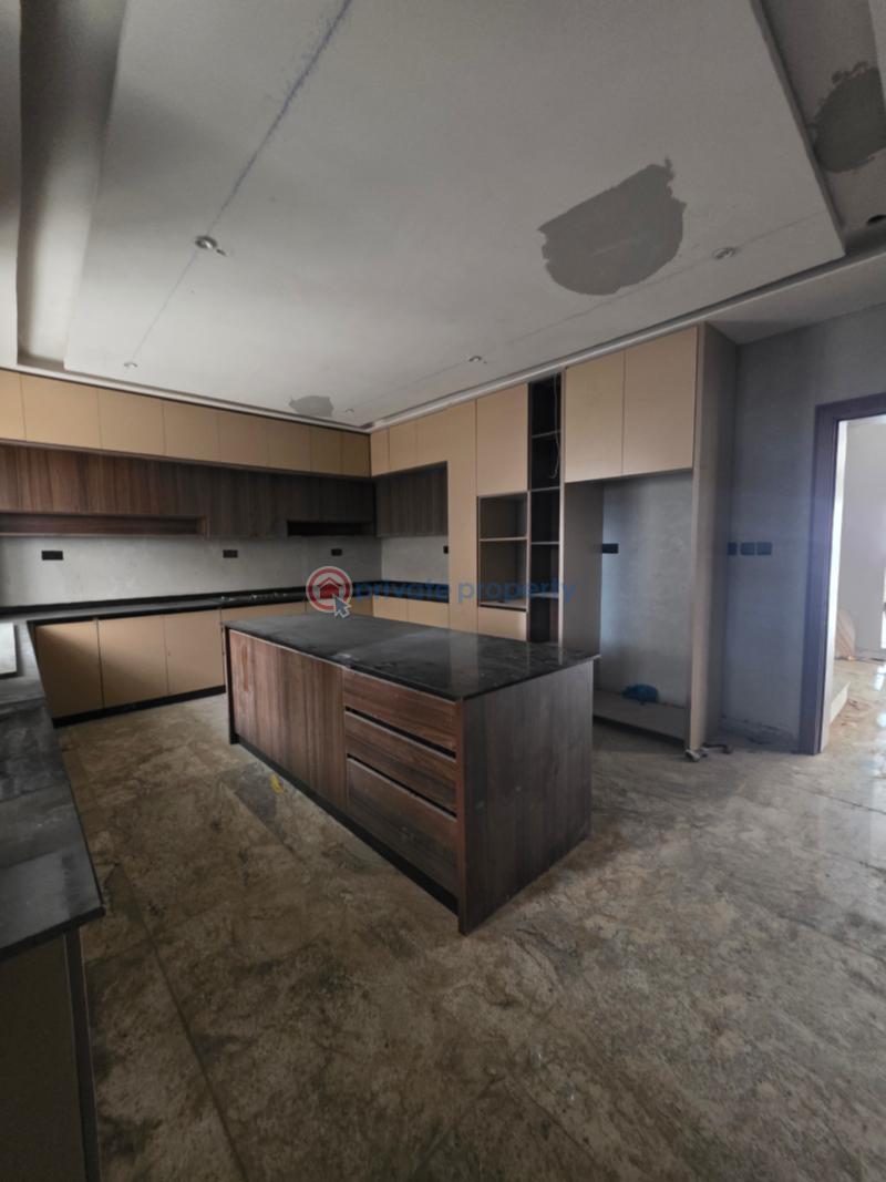 5 bedroom Detached Duplex For Sale Wuye Abuja Phase 2  - 2