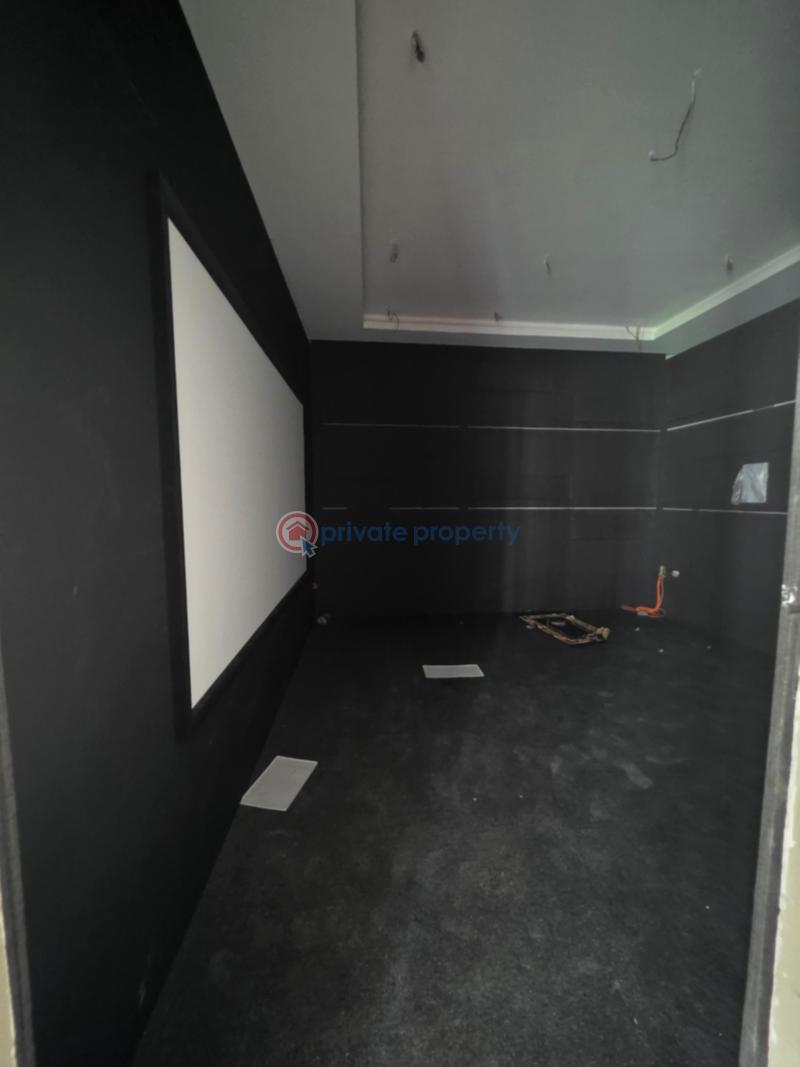 5 bedroom Detached Duplex For Sale Banana Island Ikoyi Lagos - 3