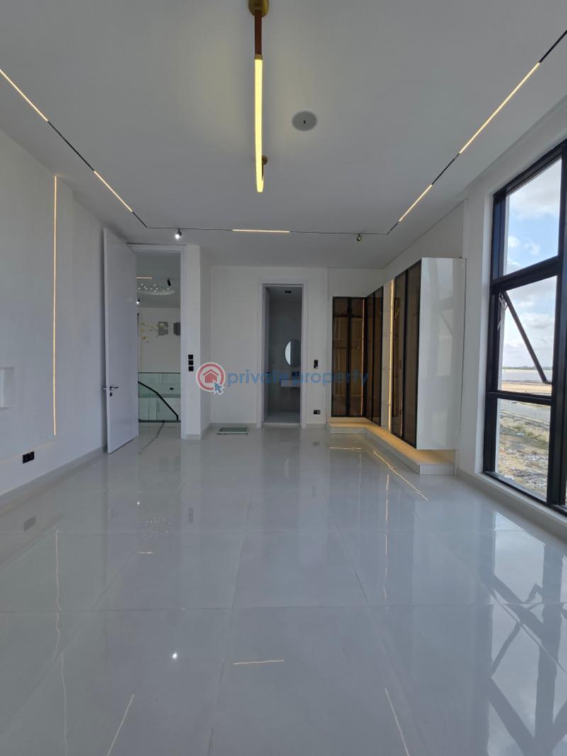 Massive 5 bedroom detached duplex with elevator + cinema + swimming pool - 4 5 bedroom Detached Duplex For Sale Hampton Island Lekki Phase 1 Lagos - 4