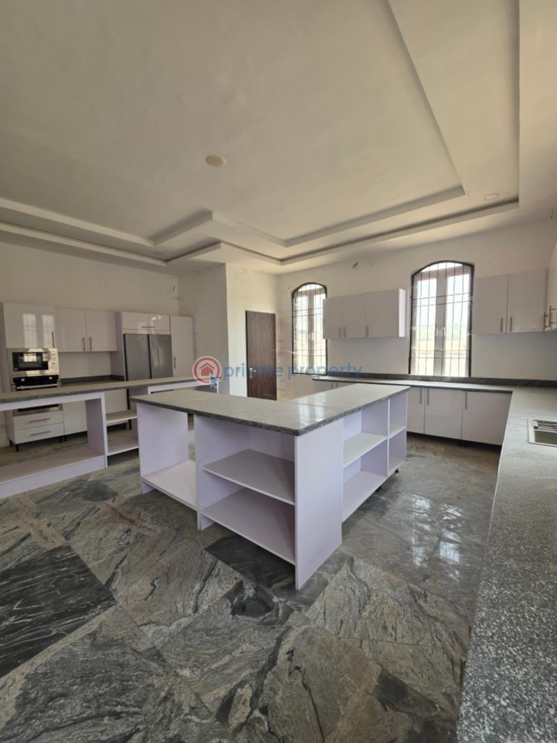 5 bedroom Detached Duplex For Sale Guzape Abuja Phase 1  - 3