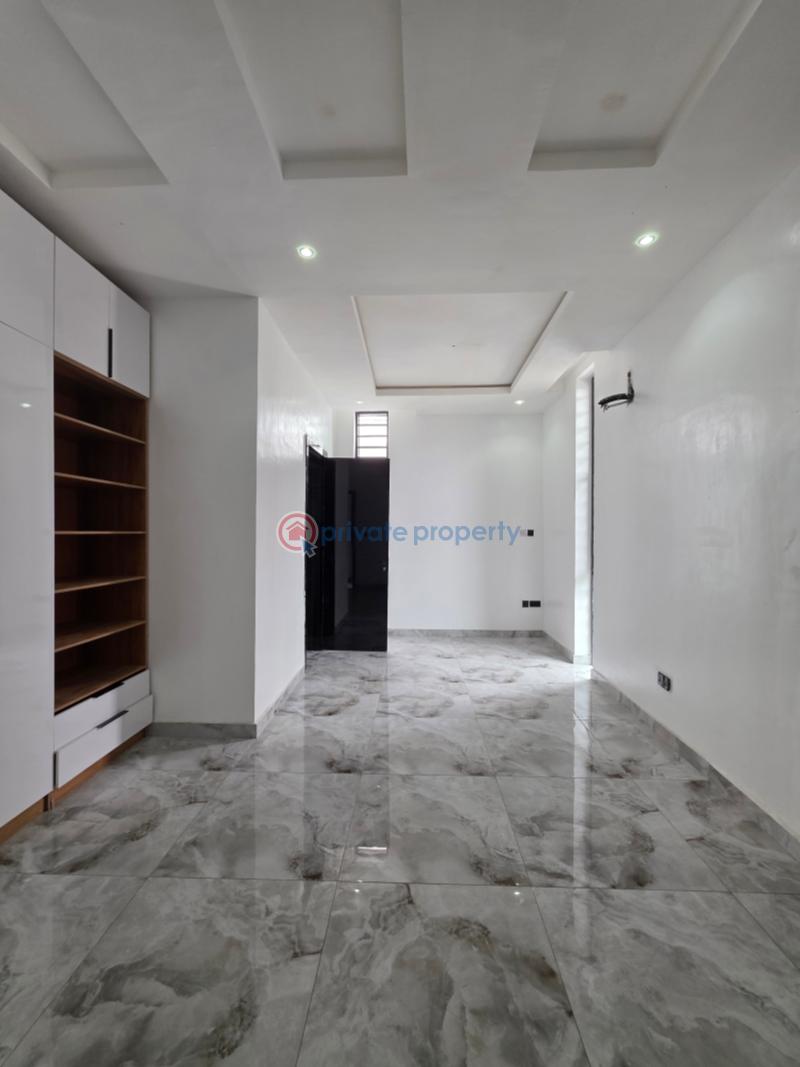 Massive 5 bedroom detached duplex with swimming pool + cinema - 5 5 bedroom Detached Duplex For Sale Osapa Lekki Lagos - 5