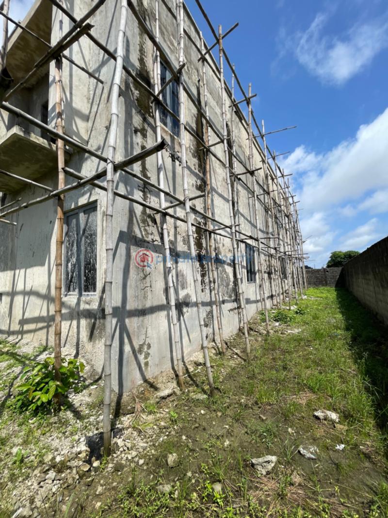 5 bedroom Detached Bungalow For Sale Giwa Gardens Monastery Road Sangotedo Lagos - 2