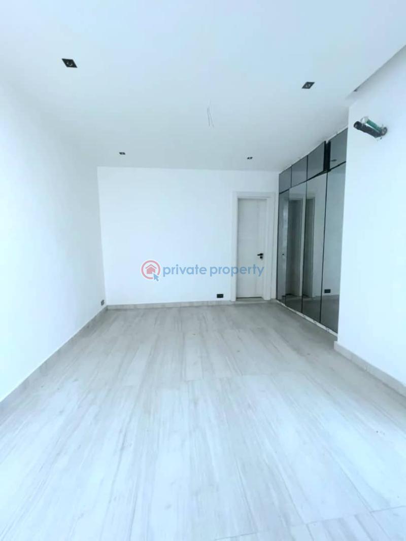 Massive 5 bedroom fully detached duplex with bq - 8 5 bedroom Detached Duplex For Sale Osapa London Lekki Lagos - 8