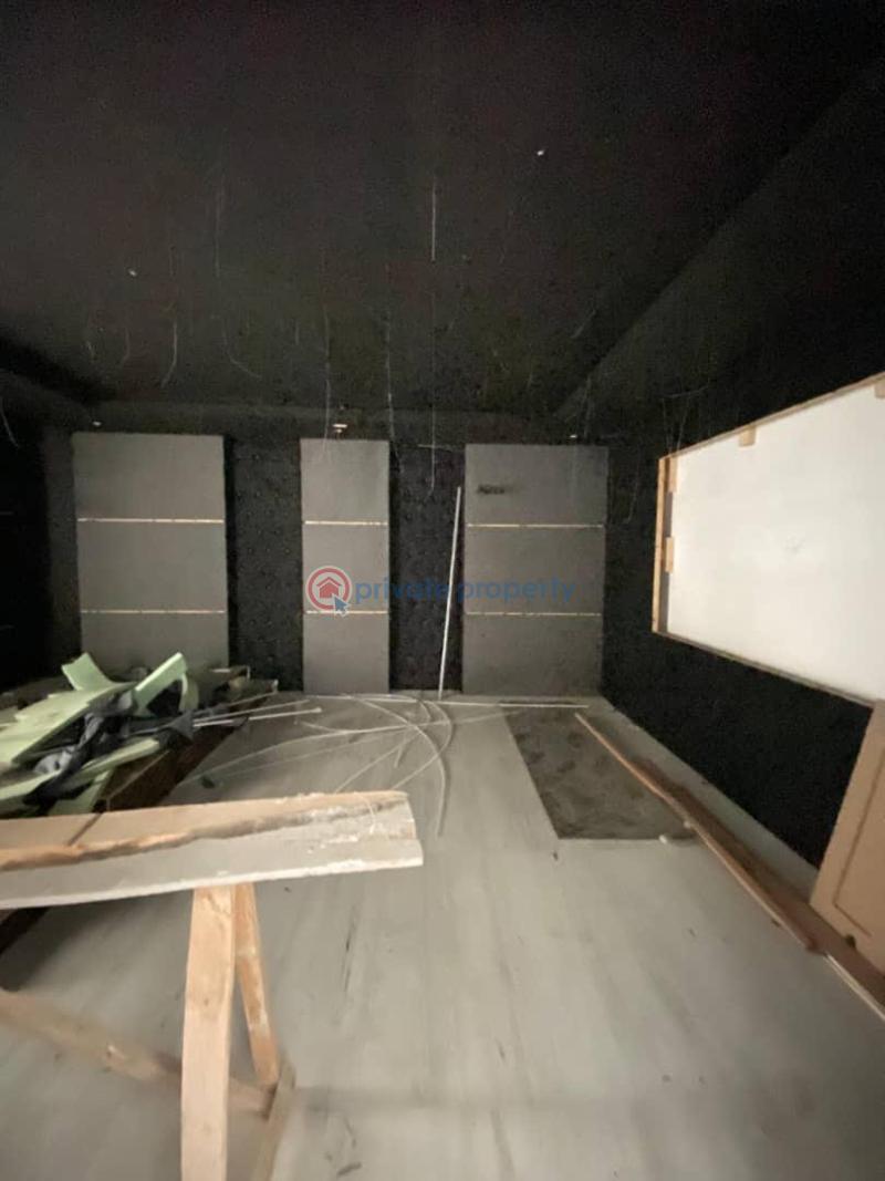 5 bedroom Detached Duplex For Sale Osapa London Lekki Lagos - 16