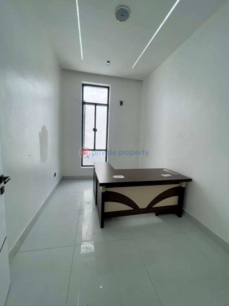 5 bedroom Detached Duplex For Sale Chevron Drive Lekki Lagos - 1