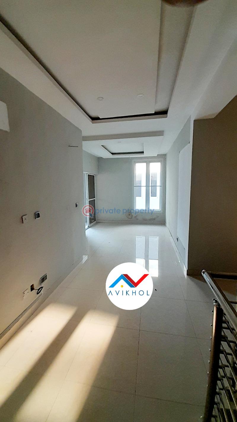 Massive 5 bedroom fully serviced semi-detached duplex  with bq in a premium mini estate. - 17 5 bedroom Semi detached Duplex For Sale Osapa Lekki Lagos - 17