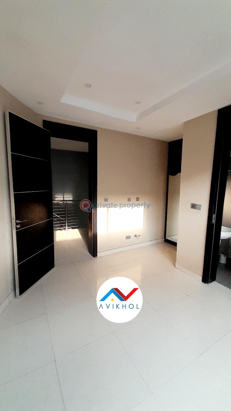 Massive 5 bedroom fully serviced semi-detached duplex  with bq in a premium mini estate. - 16 5 bedroom Semi detached Duplex For Sale Osapa Lekki Lagos - 16