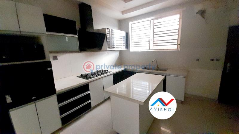 Massive 5 bedroom fully serviced semi-detached duplex  with bq in a premium mini estate. - 4 5 bedroom Semi detached Duplex For Sale Osapa Lekki Lagos - 4