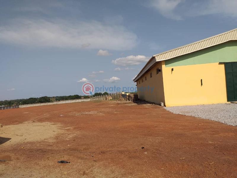 Massive 6 bays of warehouses on 1.22 hectares with cofo @ kaduna for sale. - 2 Warehouse For Sale Towgate Kaduna Area  - 2