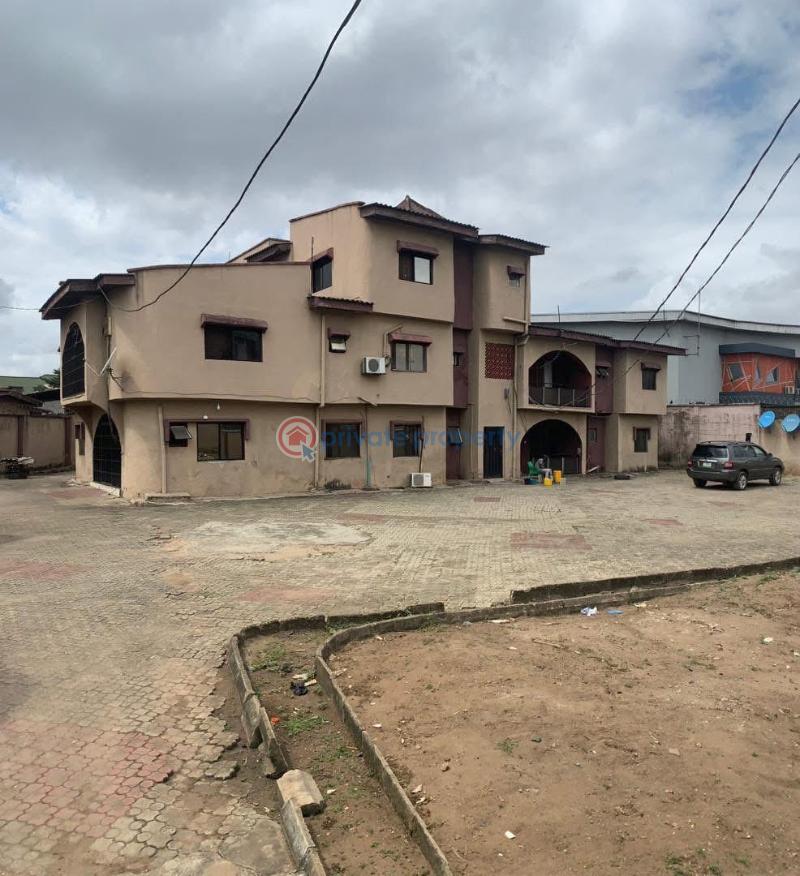 6 bedroom Duplex For Sale Akowonjo Alimosho Lagos - 0