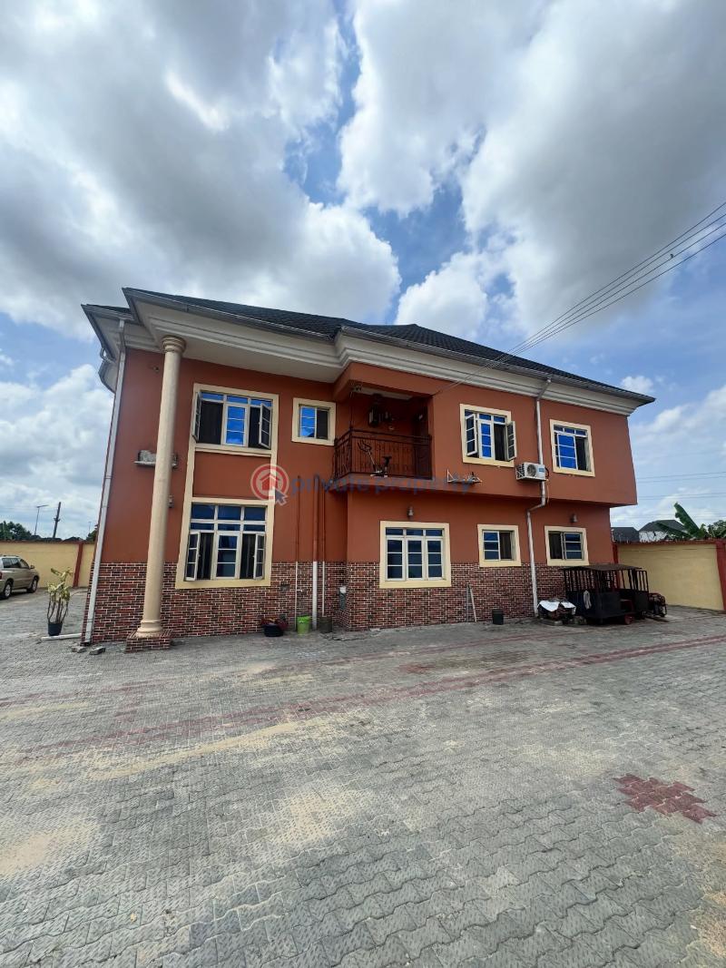 6 bedroom Detached Duplex For Sale Rumuehinwo Estate, Rukpokwu, Portharcourt Port Harcourt Rivers - 2