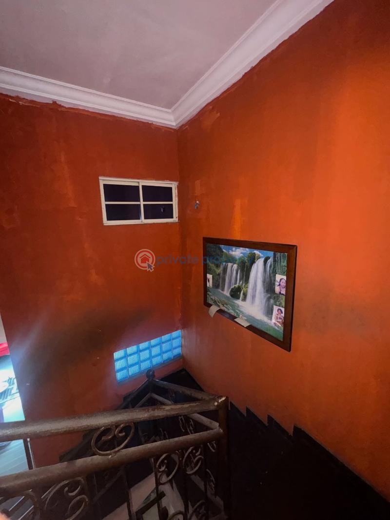 6 bedroom Detached Duplex For Sale Rumuehinwo Estate, Rukpokwu, Portharcourt Port Harcourt Rivers - 12