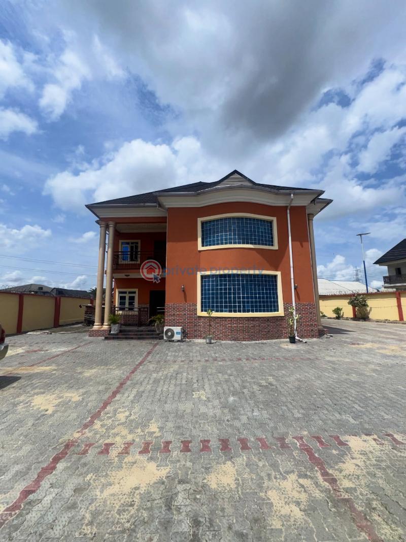 6 bedroom Detached Duplex For Sale Rumuehinwo Estate, Rukpokwu, Portharcourt Port Harcourt Rivers - 1