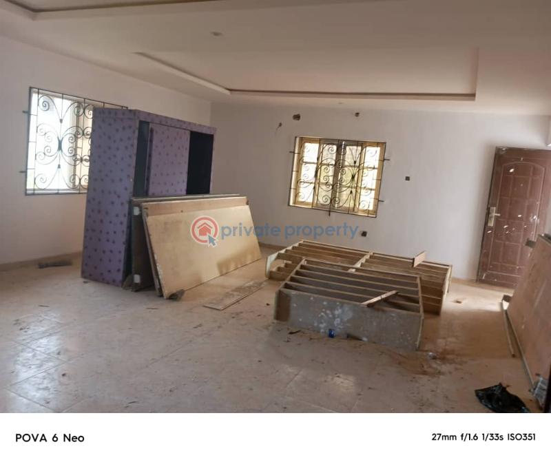 Massive 6 bedrooms fully detached, bq with 15 cars packing space - 6 6 bedroom Duplex For Rent Peace Ville Estate Ajiwe Ajah Lagos - 6