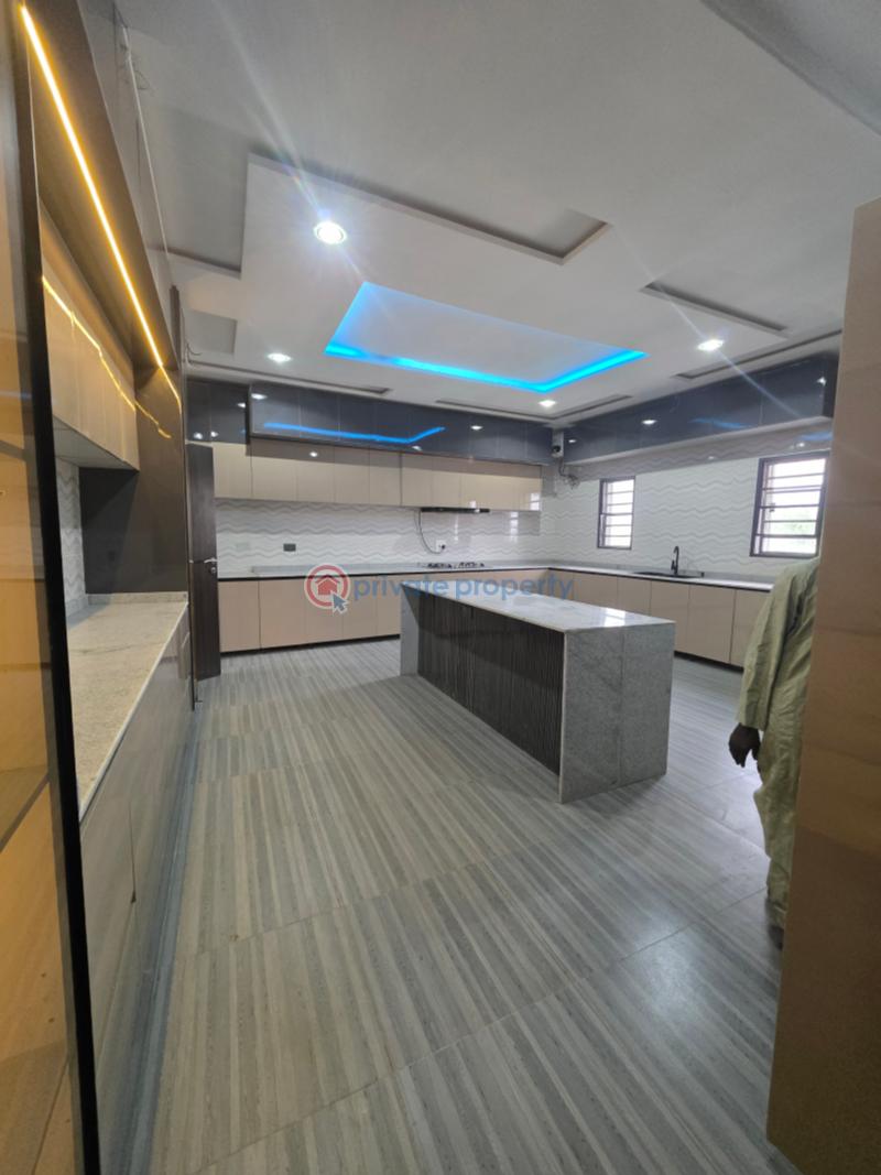7 bedroom Detached Duplex For Sale Efab Metropolis Estate Karsana Abuja Phase 3  - 2