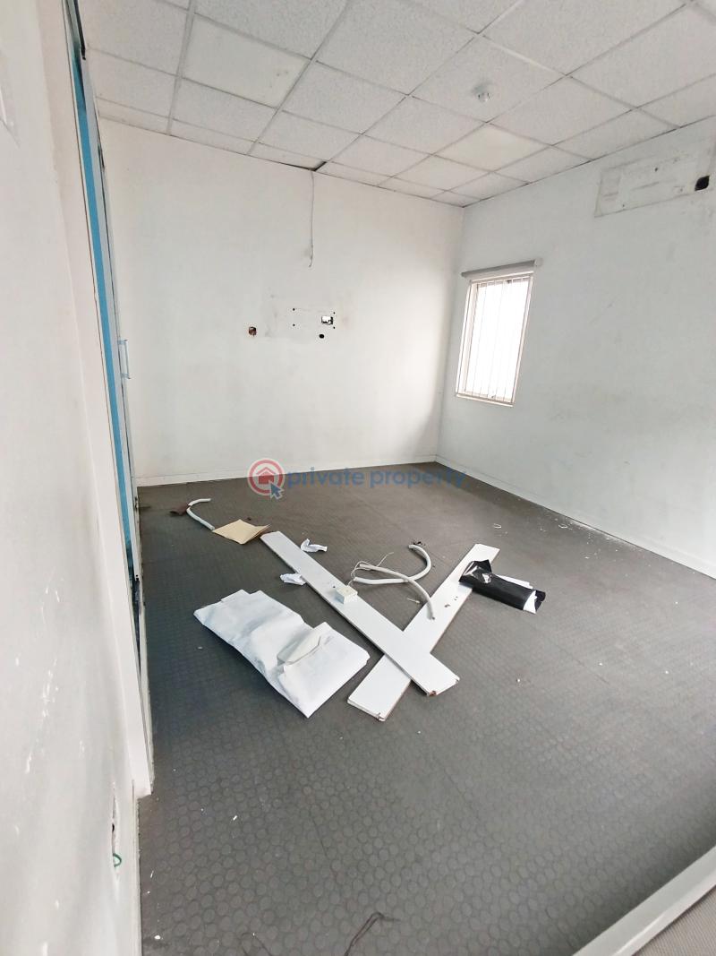 Massive 8 bedroom commercial space - 10 8 bedroom Office For Rent Adeola Odeku Victoria Island Lagos - 10