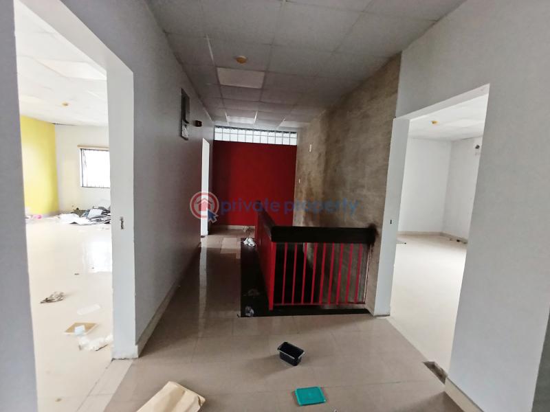Massive 8 bedroom commercial space - 14 8 bedroom Office For Rent Adeola Odeku Victoria Island Lagos - 14