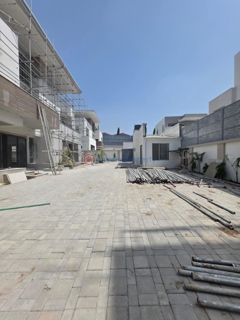 8 bedroom Detached Duplex For Sale Maitama Main Maitama Abuja Phase 1  - 12