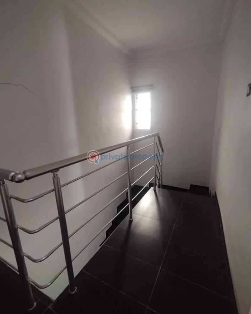 Massive & spacious 3-bedroom terrace duplex - 4 3 bedroom Terraced Duplex For Rent Lekki Phase 1 Lagos - 4