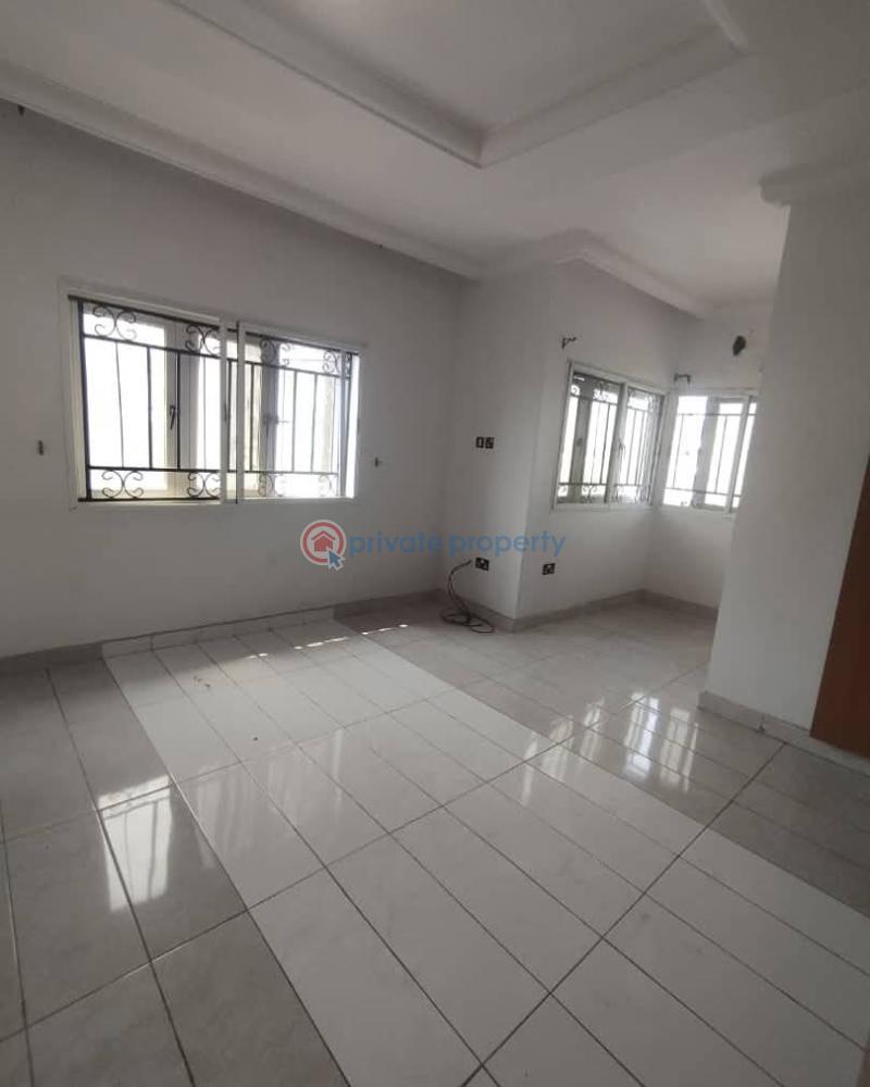Massive & spacious 3-bedroom terrace duplex - 5 3 bedroom Terraced Duplex For Rent Lekki Phase 1 Lagos - 5