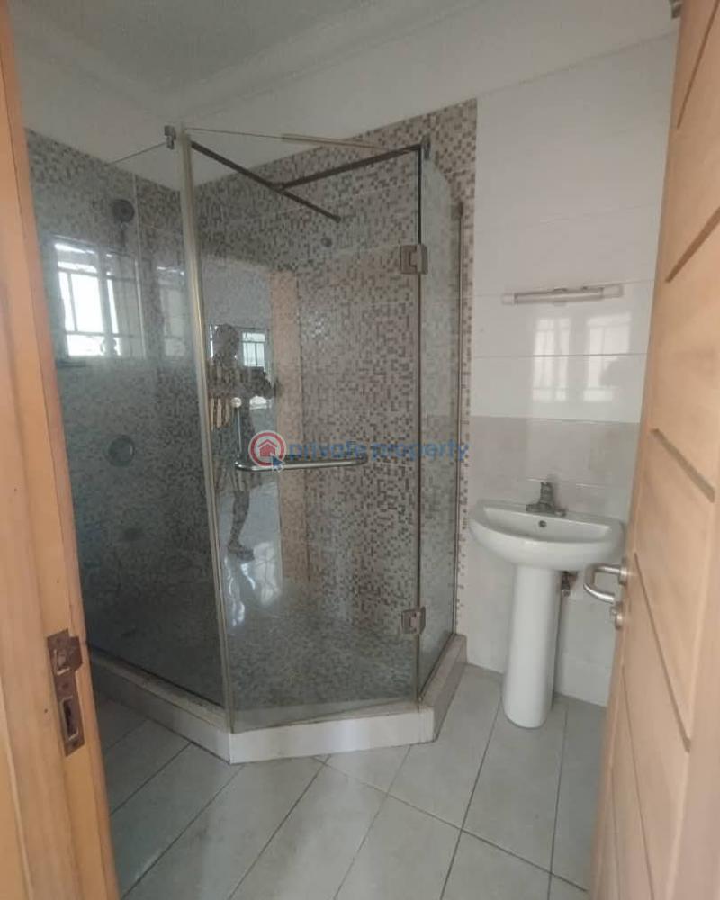 Massive & spacious 3-bedroom terrace duplex - 6 3 bedroom Terraced Duplex For Rent Lekki Phase 1 Lagos - 6