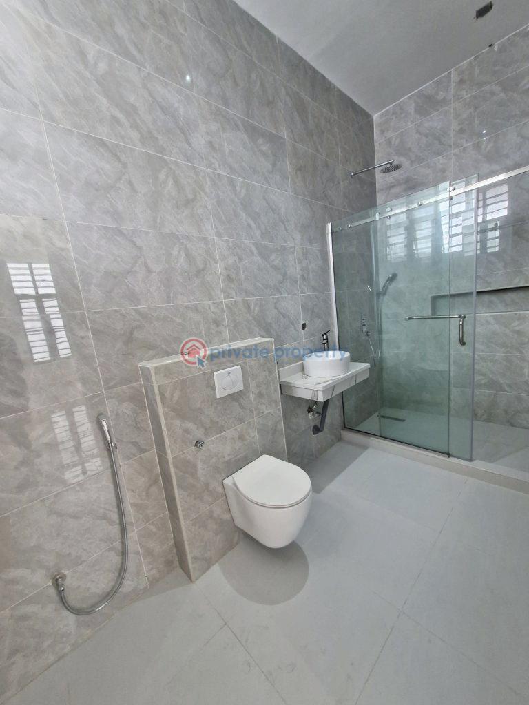 Massive automated 5 bedroom detached house - 4 5 bedroom Detached Duplex For Sale Chevron Drive Lekki Lagos - 4