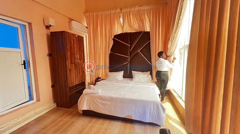 10 bedroom Detached Duplex For Rent Off Admiralty Way Lekki Phase 1 Lagos - 3