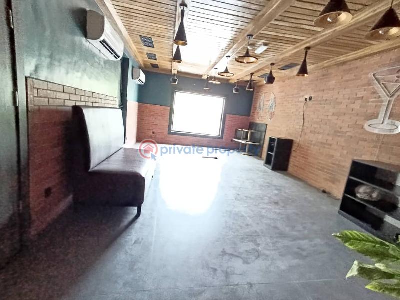 Massive commercial semi-detached house with spacious staff quarters - 5 6 bedroom Office For Rent Adeola Odeku Victoria Island Lagos - 5