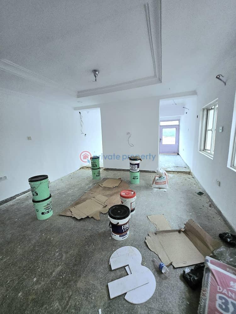 Massive commercial shop space available - 11 1 bedroom Shop For Rent Lekki Phase 1 Lagos - 11