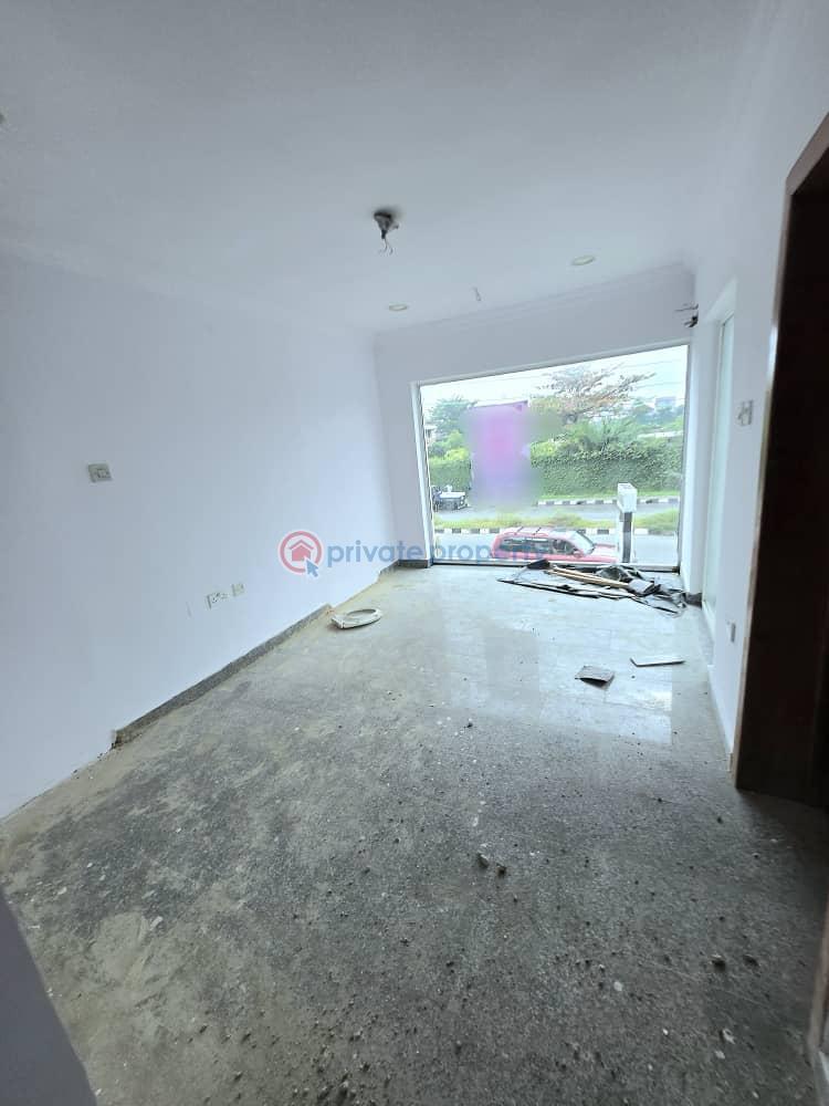 Massive commercial shop space available - 6 1 bedroom Shop For Rent Lekki Phase 1 Lagos - 6