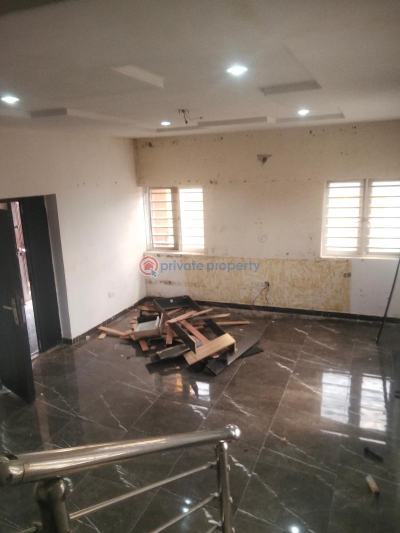 5 bedroom Block Of Flats For Rent Opposite Barakuda Beach Okun Ajah Lagos - 1