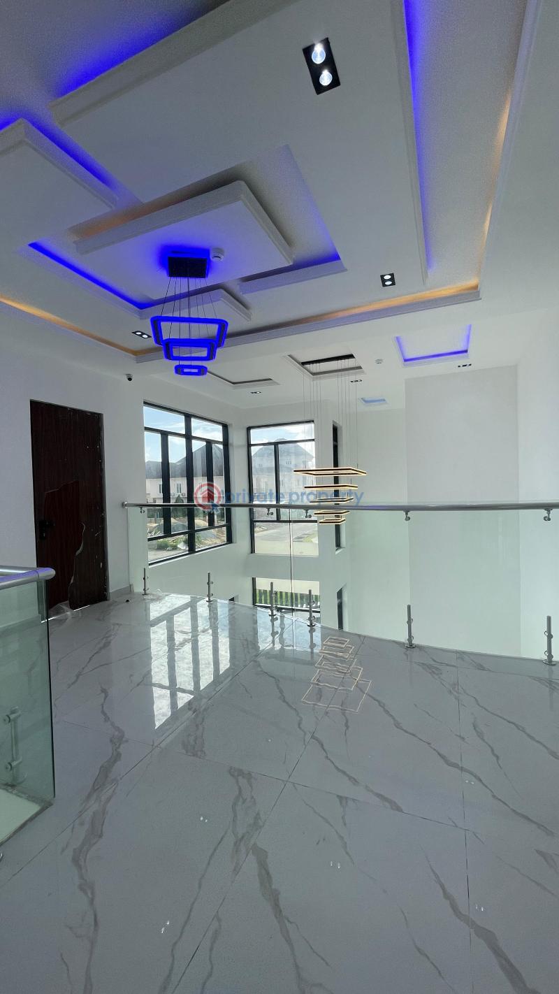 5 bedroom Detached Duplex For Sale Pinnock Beach Estate Osapa Lekki Lagos - 14