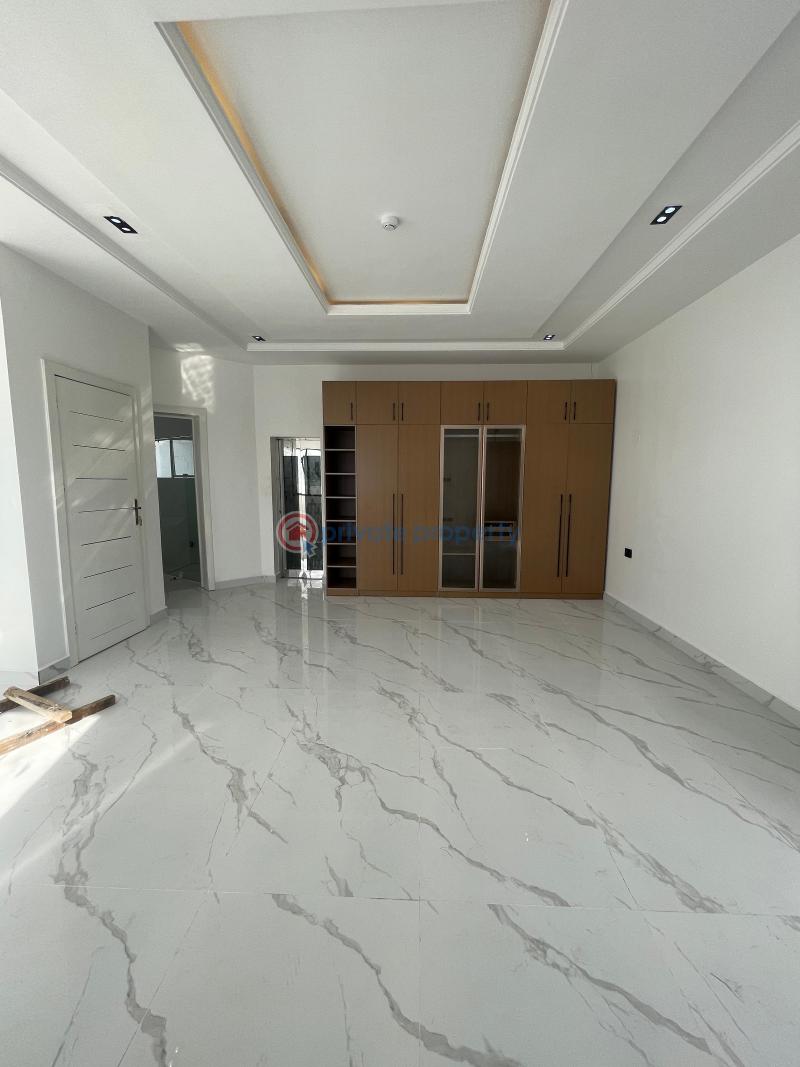 5 bedroom Detached Duplex For Sale Pinnock Beach Estate Osapa Lekki Lagos - 11