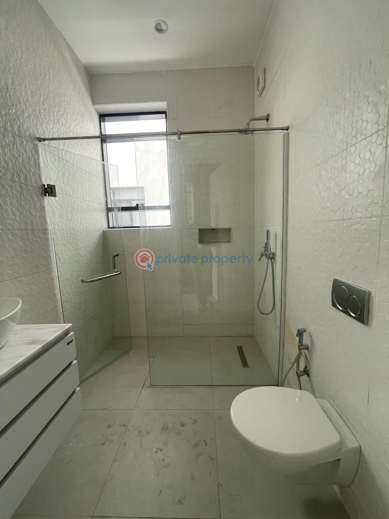 5 bedroom Detached Duplex For Sale Pinnock Beach Estate Osapa Lekki Lagos - 9