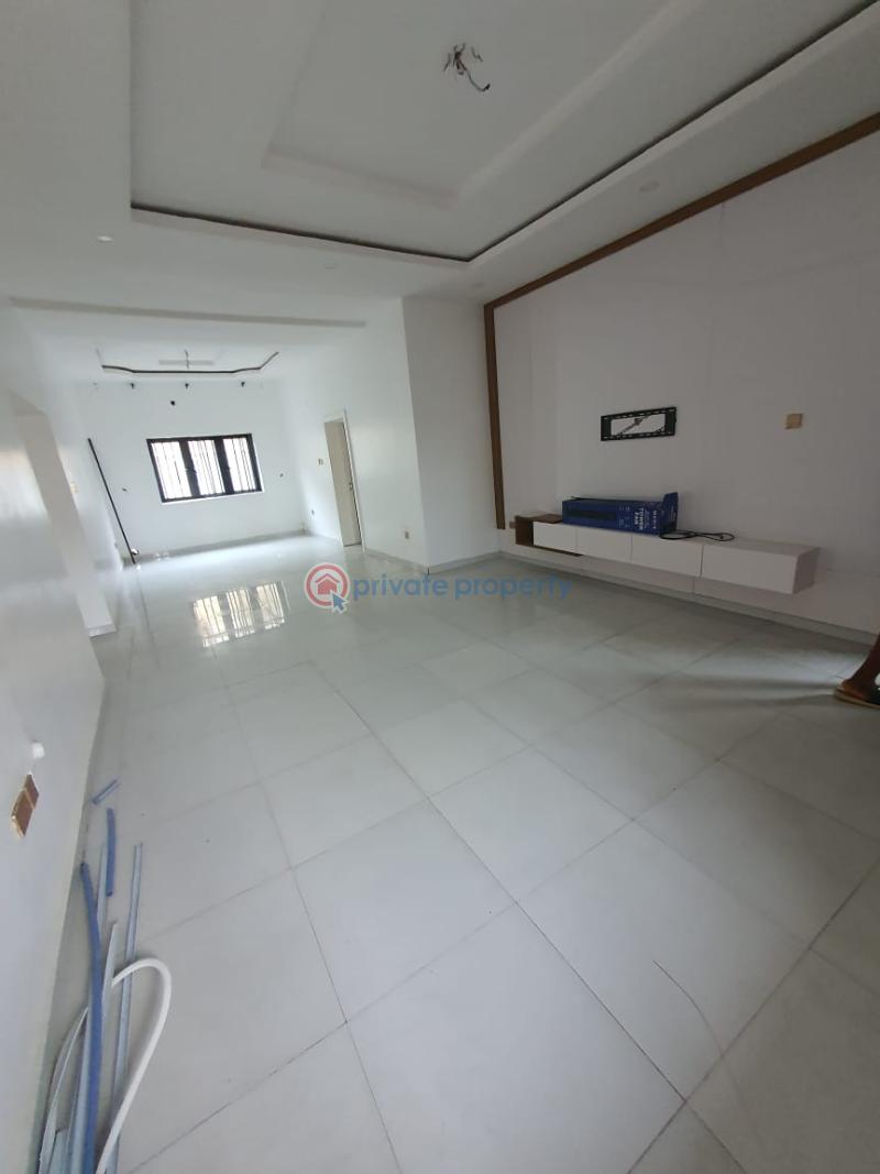 2 bedroom Block Of Flats For Rent Ilasan, Ikate Ikate Elegushi Lekki Lagos - 1