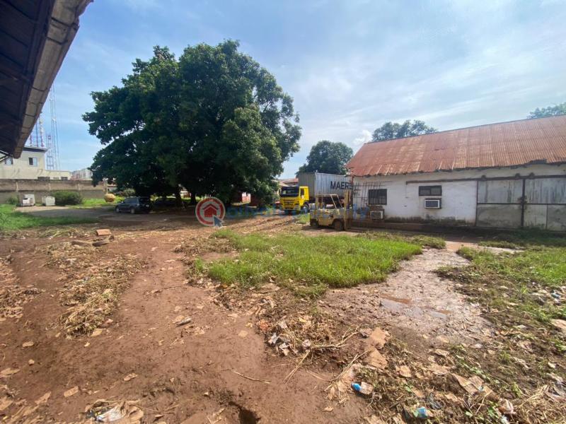 Massive land measuring 9,154sqm of land with cofo opposite ministry of lands, old g.r.a, enugu - 2 Land For Sale Colliary Avenue, Behind Union Bank Enugu Area  - 2
