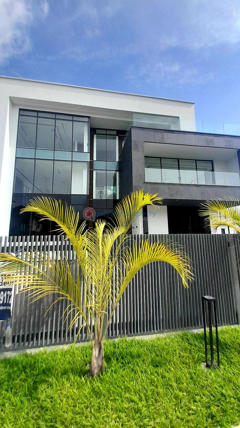 5 bedroom Detached Duplex For Sale Pinnock Beach Estate Osapa Lekki Lagos - 0