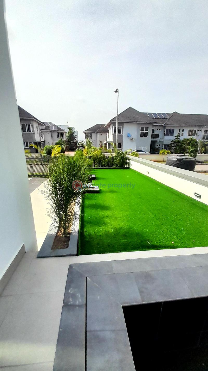 5 bedroom Detached Duplex For Sale Pinnock Beach Estate Osapa Lekki Lagos - 4