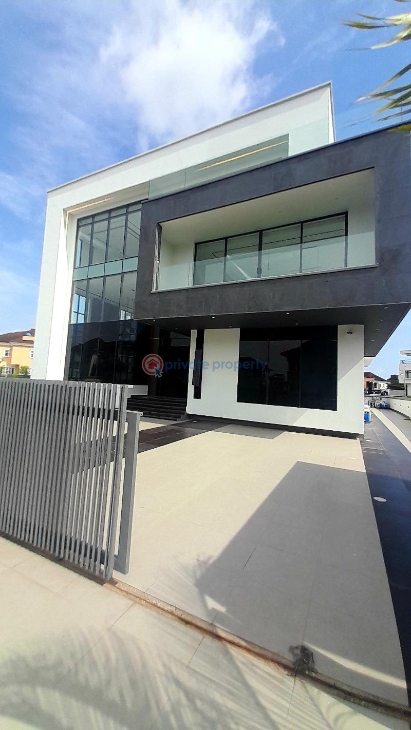 5 bedroom Detached Duplex For Sale Pinnock Beach Estate Osapa Lekki Lagos - 1