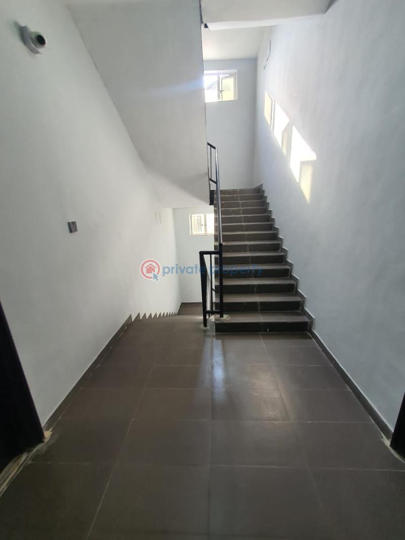 2 bedroom Block Of Flats For Rent Ilasan Ikate, Ilasan Lekki Lagos - 14